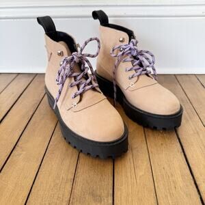 Last Rock Nubuck Leather Chunky Platform Sole Lace Up Boot 36 / 6 -7 Blush Pink